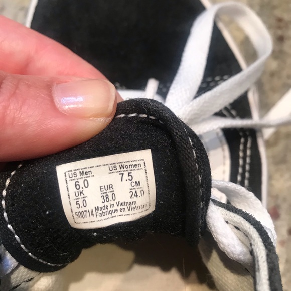 Men’s vans size 6 - Picture 3 of 5